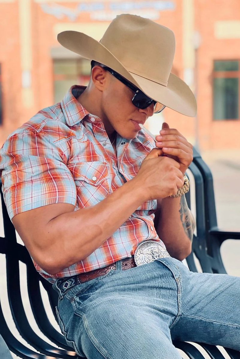 hotcountryboyz's tweet photo. 😍 https://t.co/Slqf2yN84c