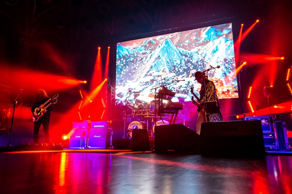 MRGLiveOfficial's tweet photo. Thinking about @primus live on Sunday. They gave the best show and the crowd was beyond 😍 

📸 @sceneinthedark
🔗 https://t.co/K0uzWC3iuR https://t.co/lL7P13DIkh
