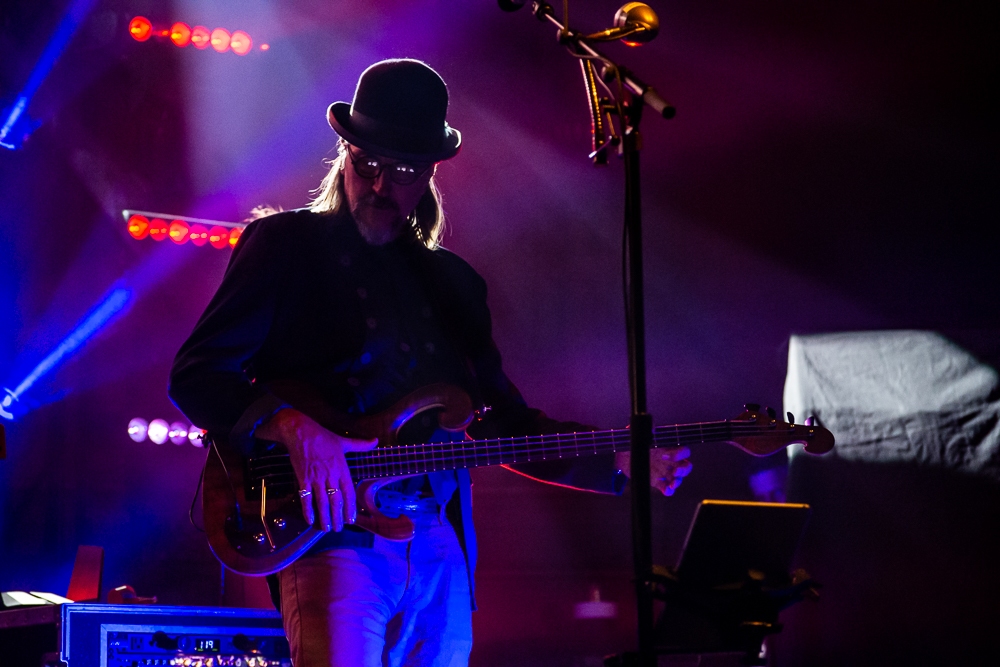MRGLiveOfficial's tweet photo. Thinking about @primus live on Sunday. They gave the best show and the crowd was beyond 😍 

📸 @sceneinthedark
🔗 https://t.co/K0uzWC3iuR https://t.co/lL7P13DIkh