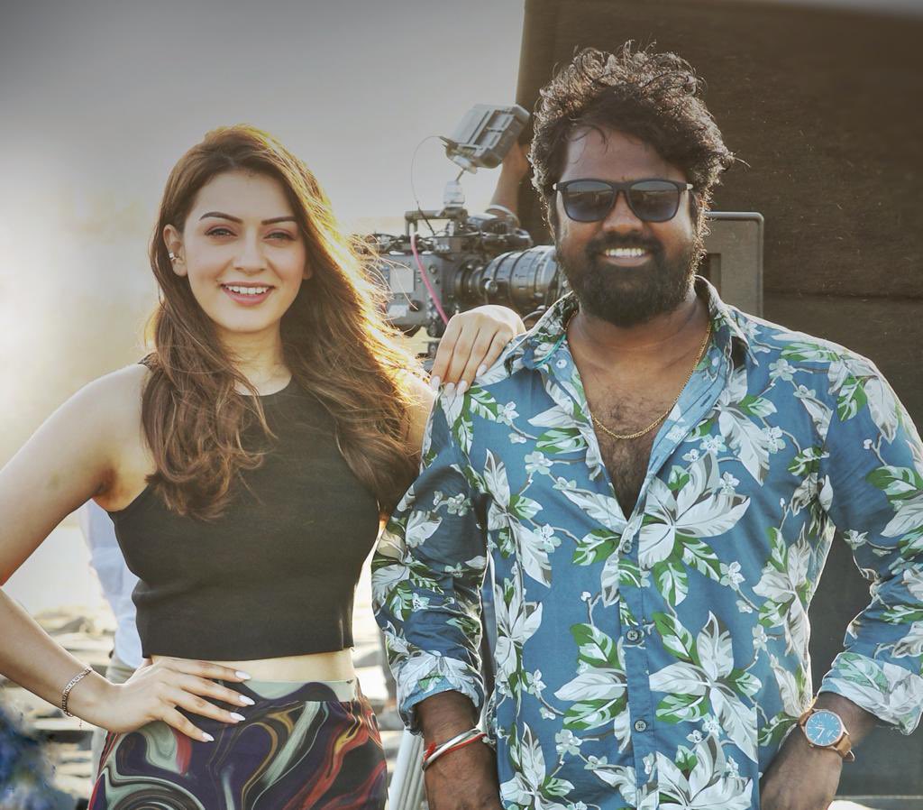 ihansika's tweet photo. And it’s a wrap ☺️☺️☺️☺️thank you vijay and team. #comingsoon 👍🏻😃

@vijayfilmaker's #ProductionNo1 
@FilmWorksOffl @gurusaravanan 
@sabari_gireesn @shakthi_dop 
@Gopaljames1 @samCSmusic @RIAZtheboss https://t.co/yHPVWdotxP