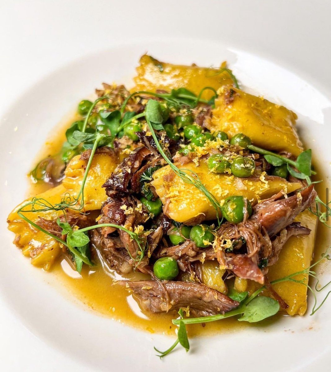 EccoMidtown's tweet photo. “One of the restaurants that will stay on my favorites list forever &amp; always is Ecco...” - thank you, @thebubblytalk! Join us for dinner &amp; try the Agnolotti dish🤩 braised duck leg, spring peas, garlic &amp; mint
📸: @thebubblytalk via Instagram https://t.co/PEAUWHcYSM