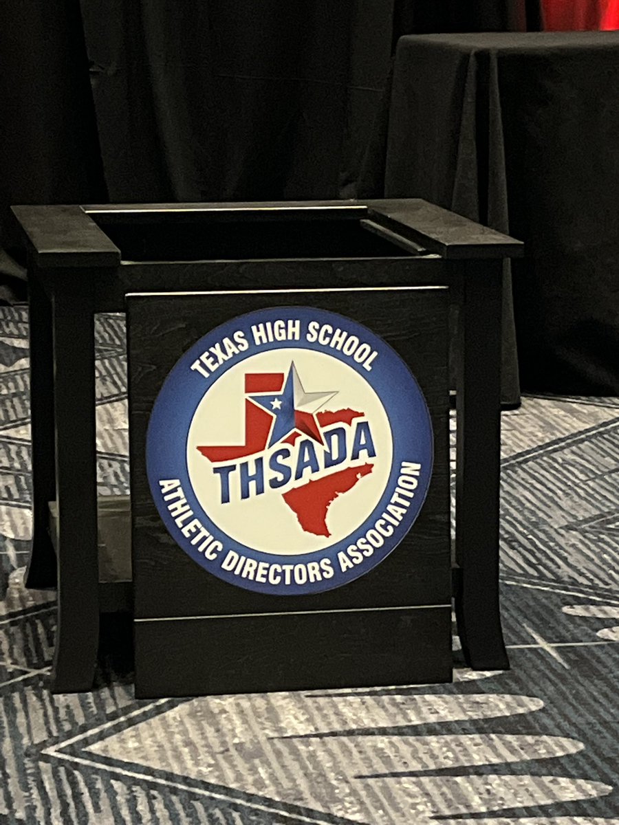 AliefTaylor_FB's tweet photo. Special shout out to Yaquanda Williams, our Head Athletic Trainer‼️ Doc Williams was a panel member on the Student-Athlete Safety and Training Panel in the THSADA (Texas high school athletic director association) Convention‼️ Great Job‼️ We are so proud‼️ #AliefProud https://t.co/mTnfEUPgRe