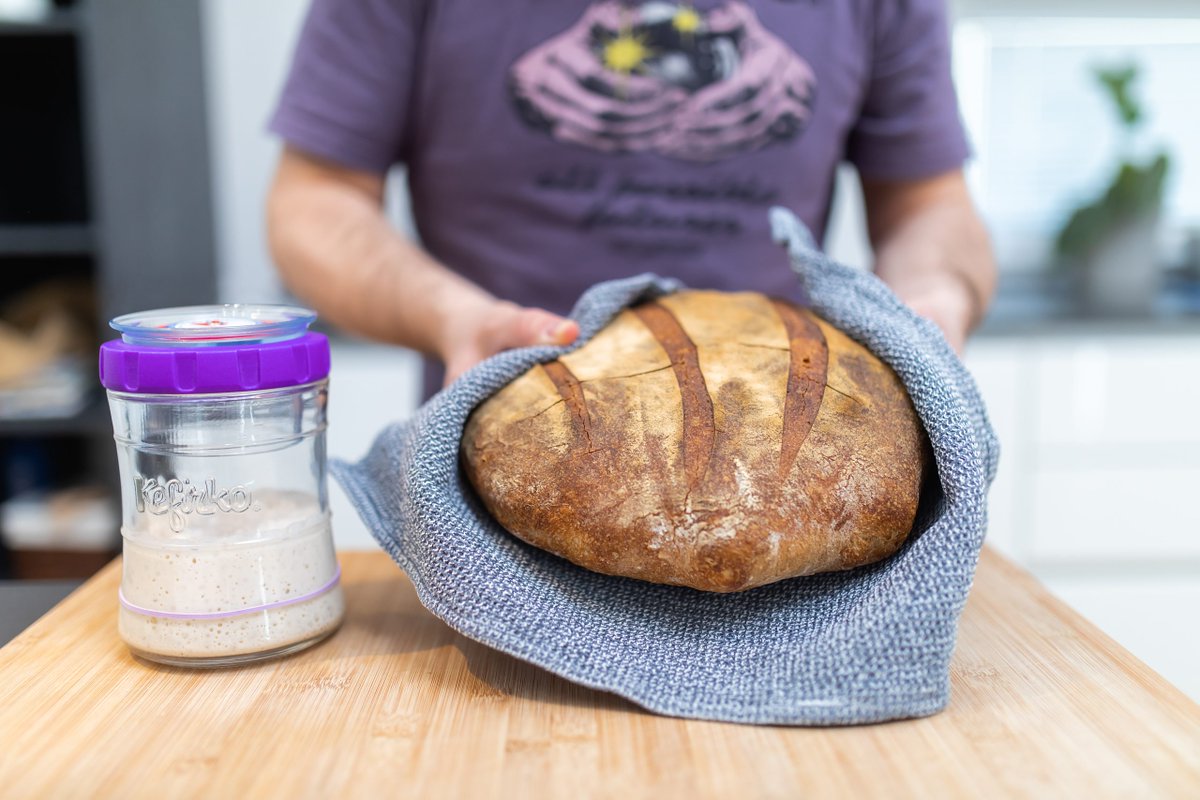 Sourdough Fermenter! bit.ly/3xZ04rf <a href="/kefirko_tweet/">Kefirko.com</a> #Startups 🥖