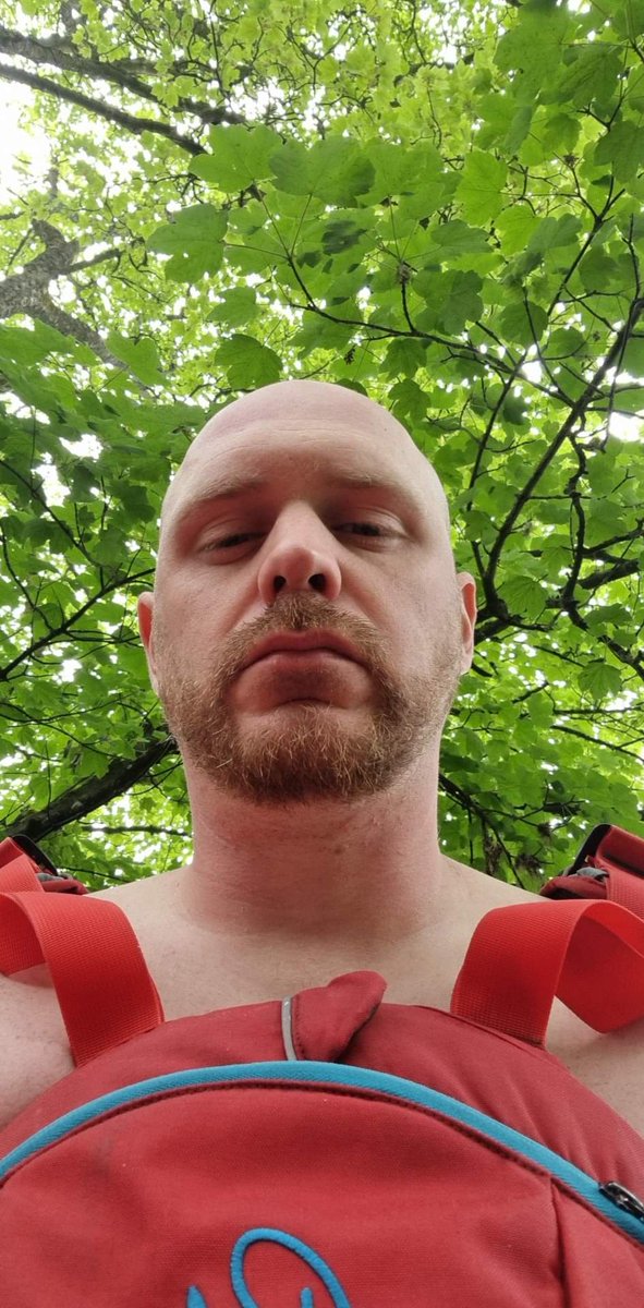 The face of someone who's canoed for 6 miles and suffering from heat exhaustion. #spewylewy 🤢🤢