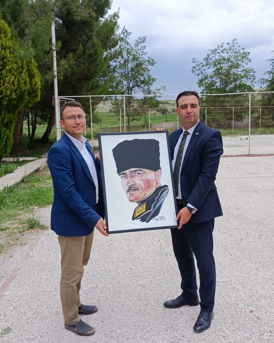cpalyesilova's tweet photo. YEŞİLOVA ÇPAL 4006 BİLİM FUARI

Okulumuz öğretmenleri danışmanlığında öğrencilerimiz tarafından hazırlanan TÜBİTAK 4006 
Etkinlikleri

Tübitak 4006 Fuarına emeği geçen değerli öğretmen ve öğrencilerimize teşekkür ederiz
@TC_Yesilova
@BurdurIlce 
@cpalyesilova https://t.co/0JdhZUkQ7k
