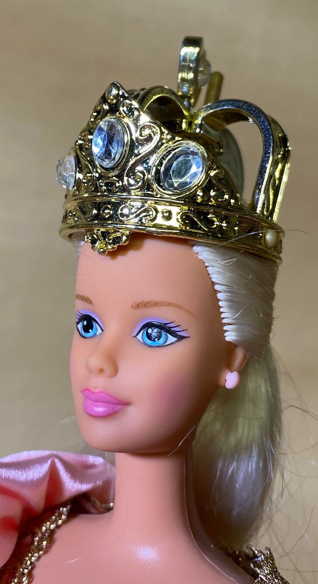 DollOfTheDay's tweet photo. 💫Barbie as Rapunzel💫

Barbie (1997)

📸= 1, 2, 3 VarietyCompany (Ebay), 4 Scrunchies by Sherry LLC (Bonanza) https://t.co/d8OMjzCN3t