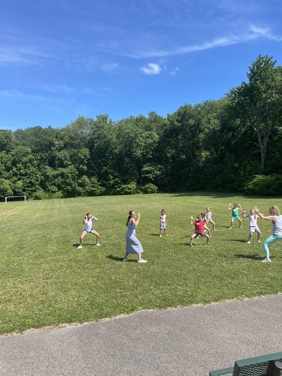 Getting ready for the real world . Learning how to run the front office &amp; nurses office &amp; learning yoga. #hpclough #mursdinspires <a href="/cloughpto/">HP Clough PTO</a>