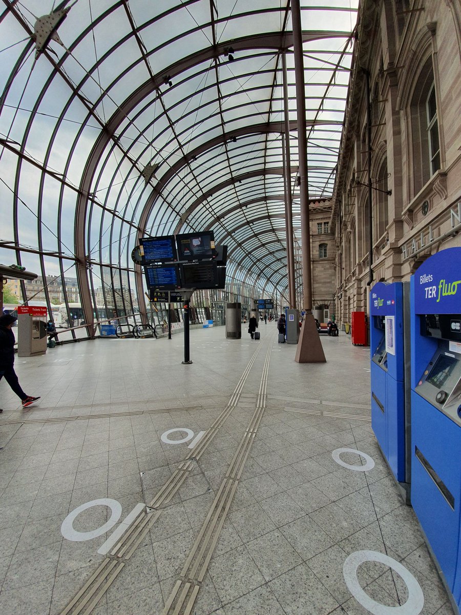 <a href="/TERGrandEst/">TER Grand Est</a> déploie #SNCFExam pour le #Bac2022 comme depuis plus de 15 ans en #Alsace
🟢Experts #maintenance dans 10 gares
🟢Supervision temps réel 
🟢 Prise en charge rapide en cas d'aléa
🟢Boucle courte avec le rectorat

Toutes les équipes mobilisées pour un max de #sérénité.