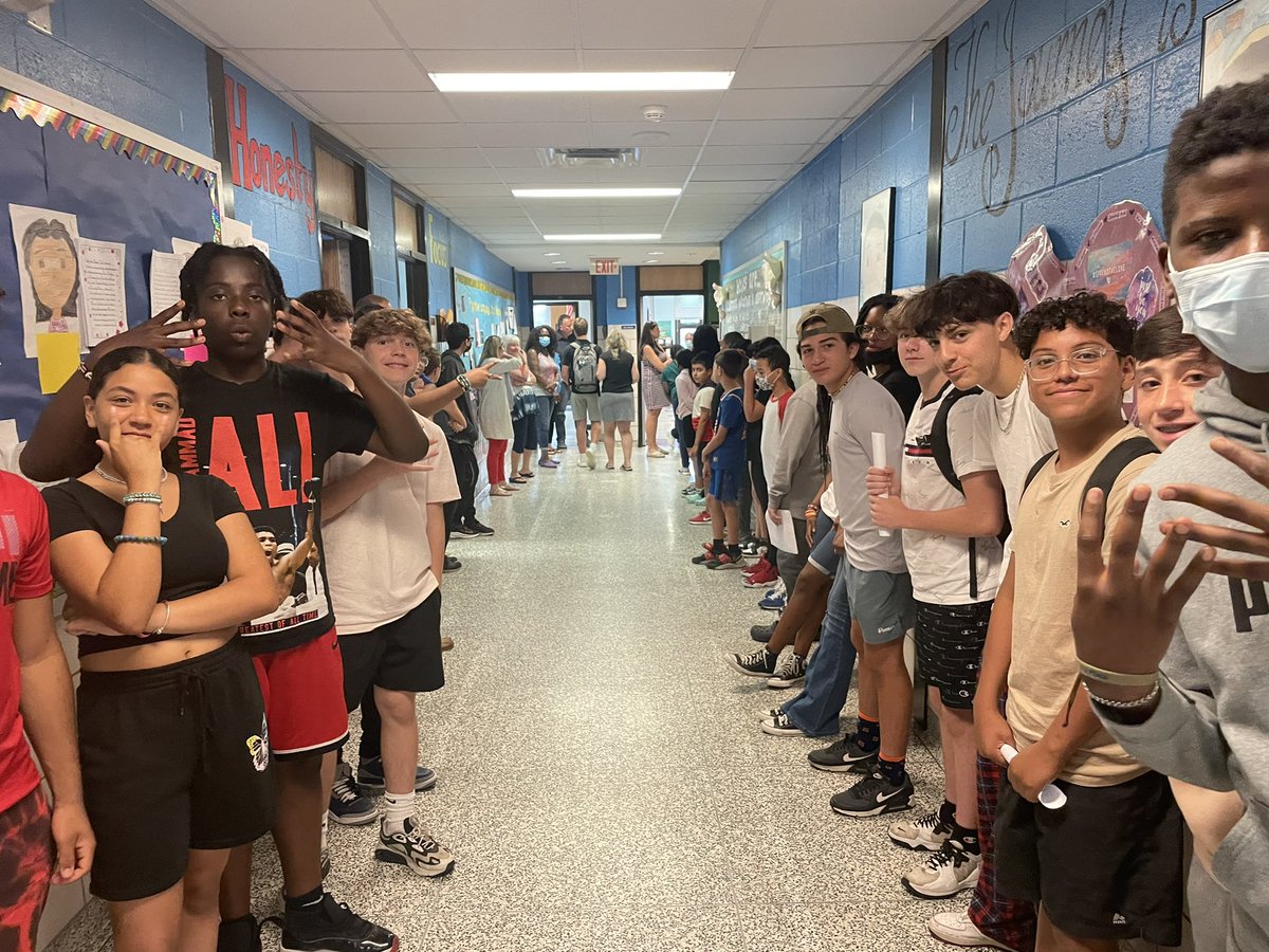 FormanKaty's tweet photo. Upstanders road trip comes to an end today with our last stop at DeLuca Elementary! We were excited to see the seniors walking through ๐ while also giving back to our community! Such a great message from even greater kids! #antibully #chainreaction #peered @MrCoachSnyder https://t.co/bDUzmPR9HO