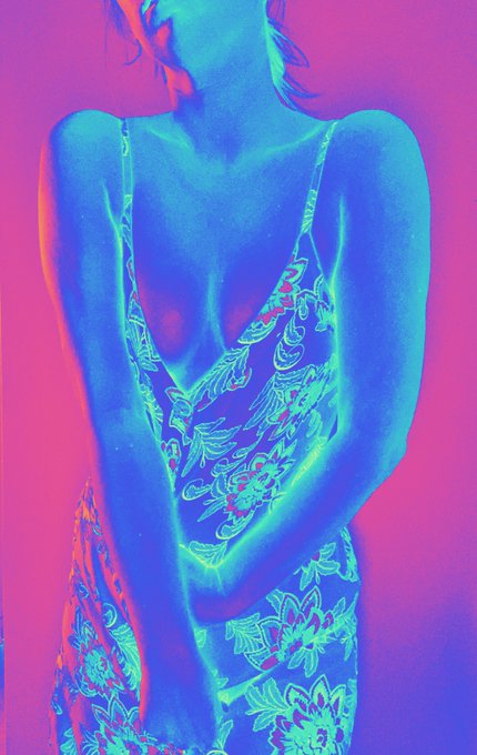 Hello :) how is your day ?  #pink&amp;blue #onlyfans #loveiseverywhere https://t.co/FloEuWqKXq<a href="/tag/pink"class="tags">#pink</a><a href="/tag/onlyfans"class="tags">#onlyfans</a><a href="/tag/loveiseverywhere"class="tags"><span>#loveiseverywhere</span></a>