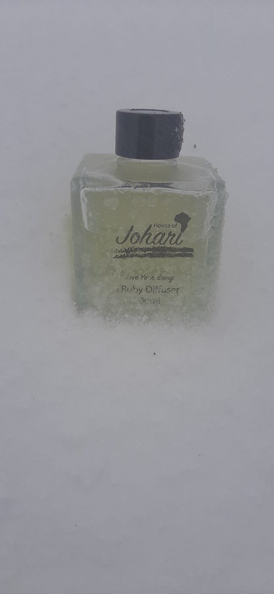house_of_johari's tweet image. Our clients love our products so much that they take them everywhere. #JohariInTheSnow #ClientContent