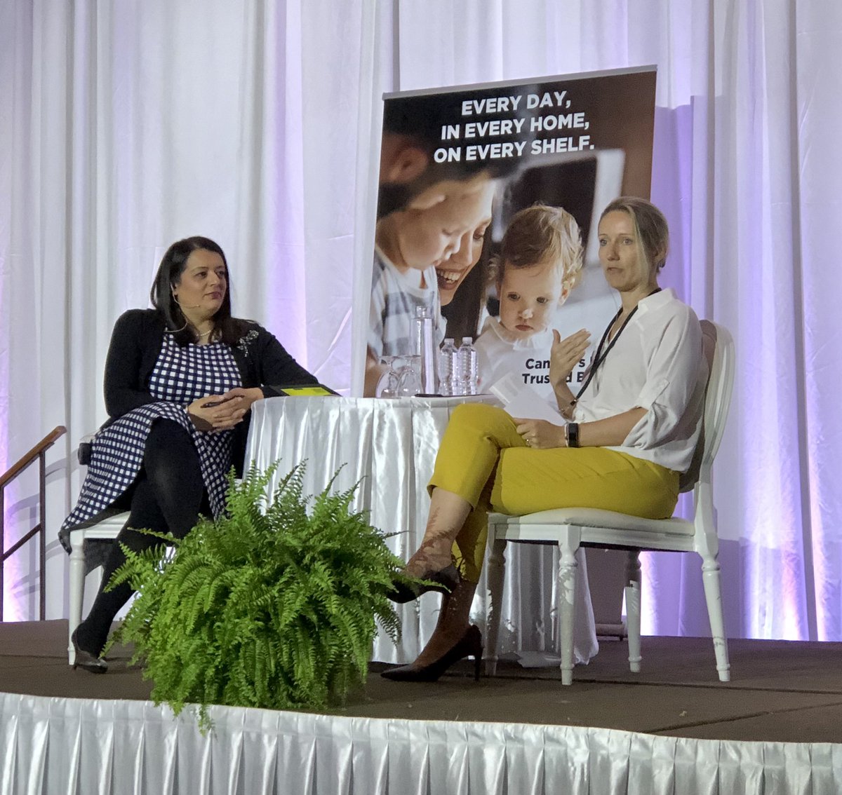 Pam Kellogg and <a href="/Joanna_mbg/">Joanna Goncalves</a> shared great insights on the digital transformation, risks and opportunities for the industry, and tips for executive leadership to develop their teams. Joanna also highlighted that “purpose is the top attractor of talent.”
#SalesMarketing2022