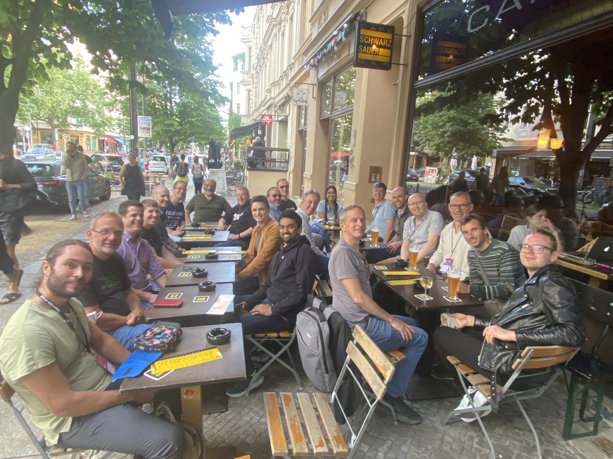 natedayta's tweet photo. Post #Bbuzz Happy Hour group pic! ⁦@FlaxSearch⁩ ⁦@atitaarora⁩ ⁦@wrigley_dan⁩ https://t.co/Vi0ywMr4JL