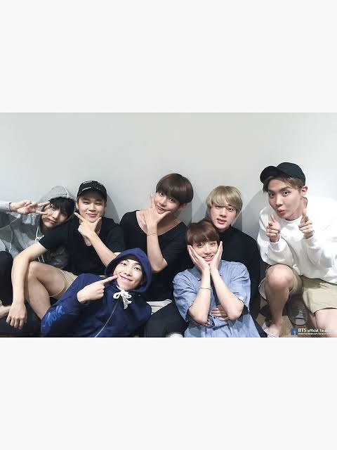 AlphaMiel's tweet photo. No matter what happens, BTS is BTS, ARMY is ARMY. Active or Hiatus we are all part of each other 💜💜💜 love you, @BTS_twt https://t.co/9aZEH8EUyB