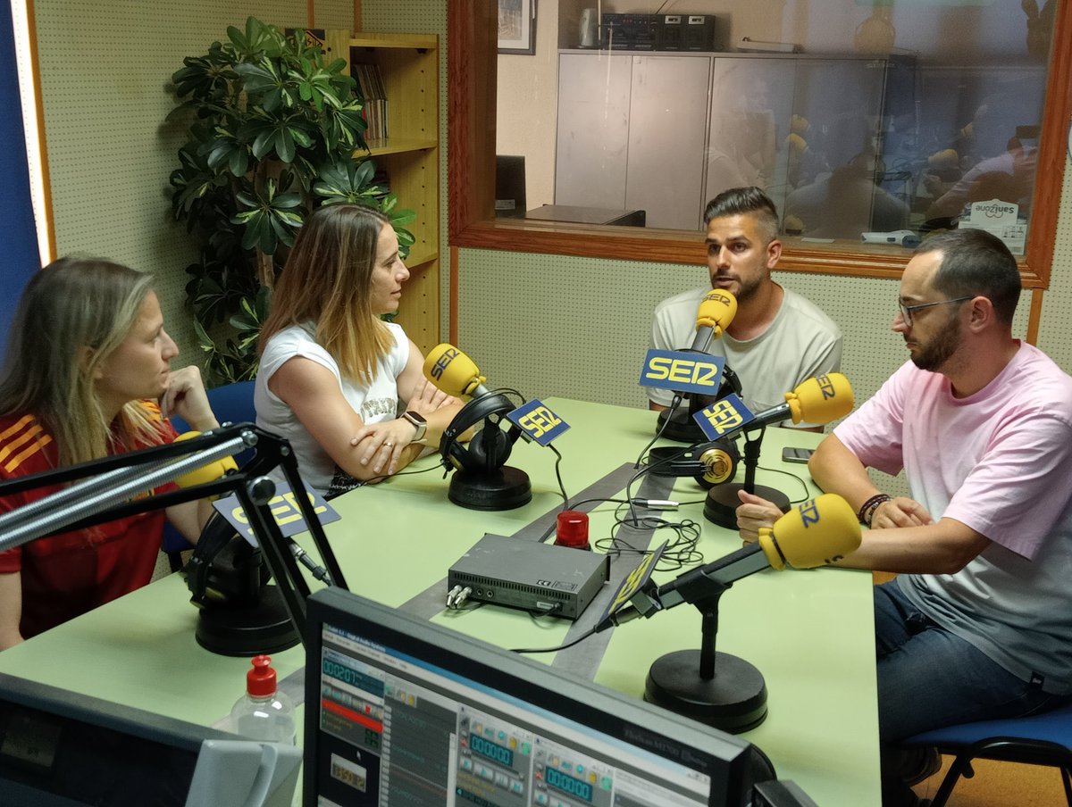 Gràcies a <a href="/Xativa/">Ajuntament de Xàtiva</a> <a href="/rogerxativa/">Roger Cerdà i Boluda</a> @paldabero <a href="/Lena_Xativa/">Lena Baraza</a> <a href="/Xateba/">Xateba</a> <a href="/radioxativaser/">Radio Xàtiva Cadena SER</a> 

#SomRacing #SomXàtiva