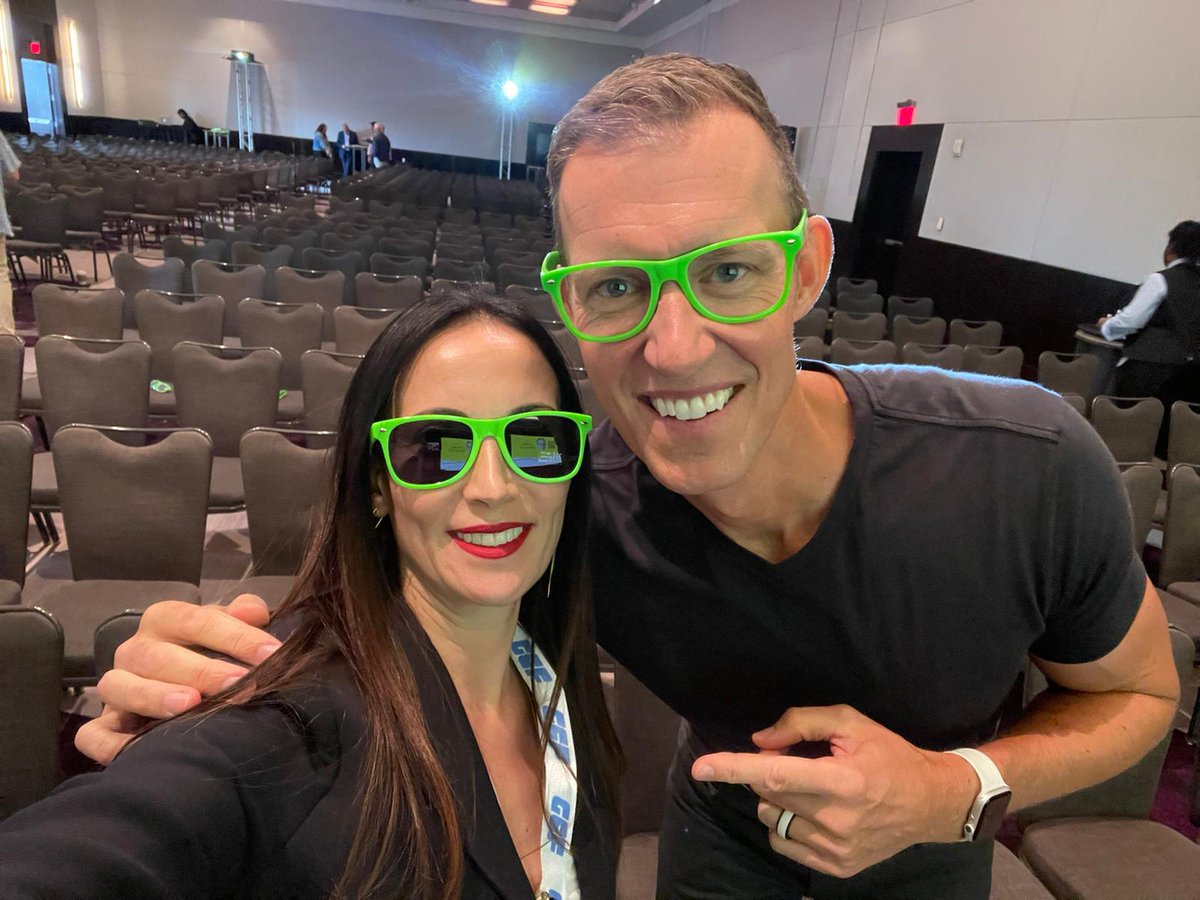 btrpay's tweet photo. Our CEO @ElinorChayo with Mr. Digital Transformation @ErikQualman https://t.co/gxqM0VxXgl