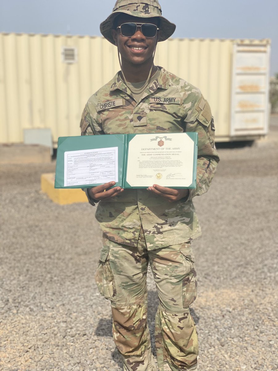 I don’t work for recognition, BUT clearly I’m worthy of it. 💪🏾✨

#AllGloryToGod 
#MyWorkSpeaksForMe
#ArmyCommendationMedal