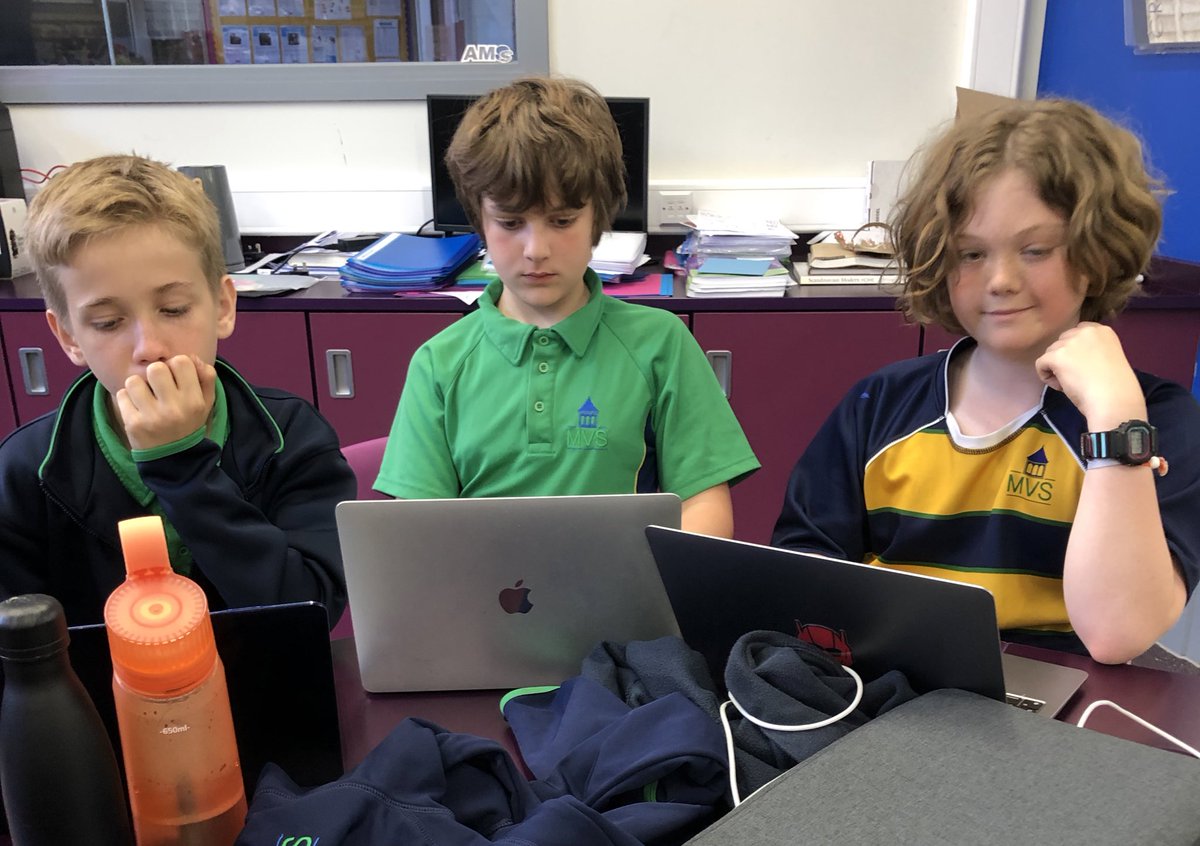 MaidaValeDT's tweet photo. Tech cadets, 3D printing year 9 pencil pots, jewellery making, model making, designing using CAD and generally getting stuck in! #makingisfun #year7 #year8 #hometimenow #maidavaleschooldt https://t.co/lRUI6xvGzZ