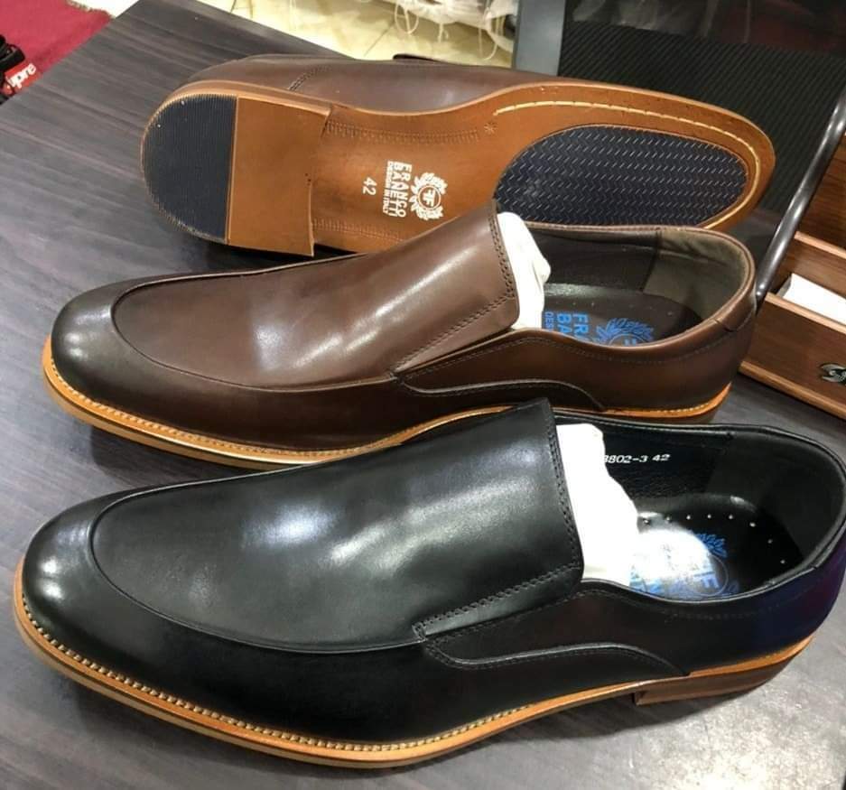Naberzshoes's tweet photo. Order for these gentls  at 165,000ugx 
We also have casual  boots,office shoes,moccasins,sandles,sneakers,allstars,vans,heals,pumps and opens
Dm or whatsApp on +256 751902113 for deliveries
Support me
Kindly 
#Naberzshoes https://t.co/bw45zuJ7nD