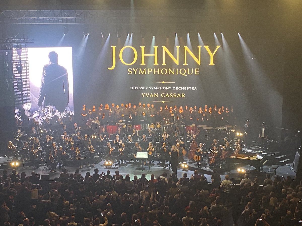 Un concert 🎶 magnifique 🤩 
J’ai adoré 🥰 
Bravo 👏 @yvan_cassar et tout son orchestre. #LesSortiesDeSarah #JohnnySymphonique @sallepleyel