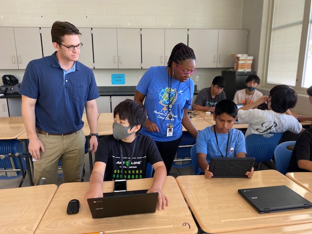 JaneWHerndon's tweet photo. Learning to code by first navigating through a maze and writing directions! Guests @johnson_mcs and student specialist Pranav are joining us at camp this week for some fun with coding! #mcslearn #MadisonESL https://t.co/QjZVY19Wws