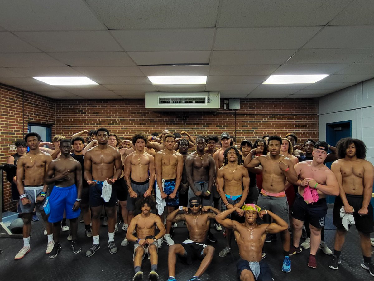 WORK!!!
#EaglePride #BGOD #ItsTime

<a href="/EFIronEagles/">East Forsyth Iron Eagles</a> <a href="/efhsfballalumni/">EFHS_FBallAlumni</a>