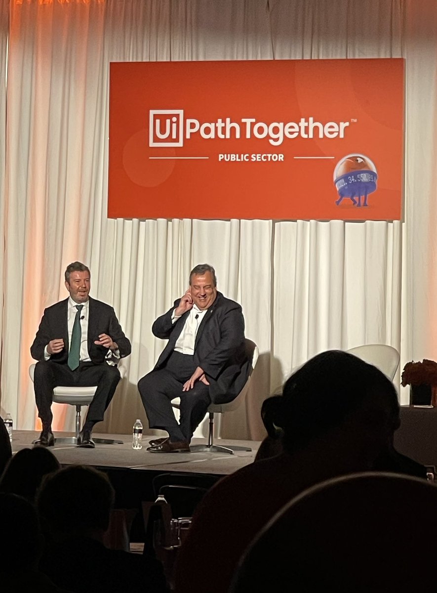 cat_nguyen's tweet photo. All smiles at #UiPathTogether summit in DC https://t.co/wSniLiYJzd
