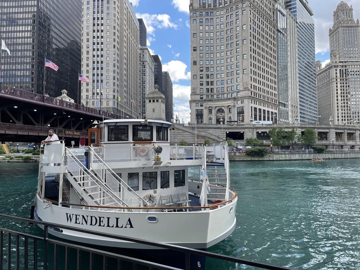 Market_Element's tweet image. TME Chicago Style! Our team had a blast last week visiting our friends at @CGLife and exploring the Windy City🏙️ The trip was full of great company, many laughs, and delicious food and drinks. Until next time!