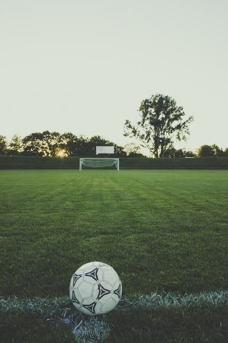 Kimysmile1's tweet photo. ⚽ Nos rêves en parallèle de @Themenyr 
@HugoNewRomance Ma note : 4/5 https://t.co/lr3xhpz1PV