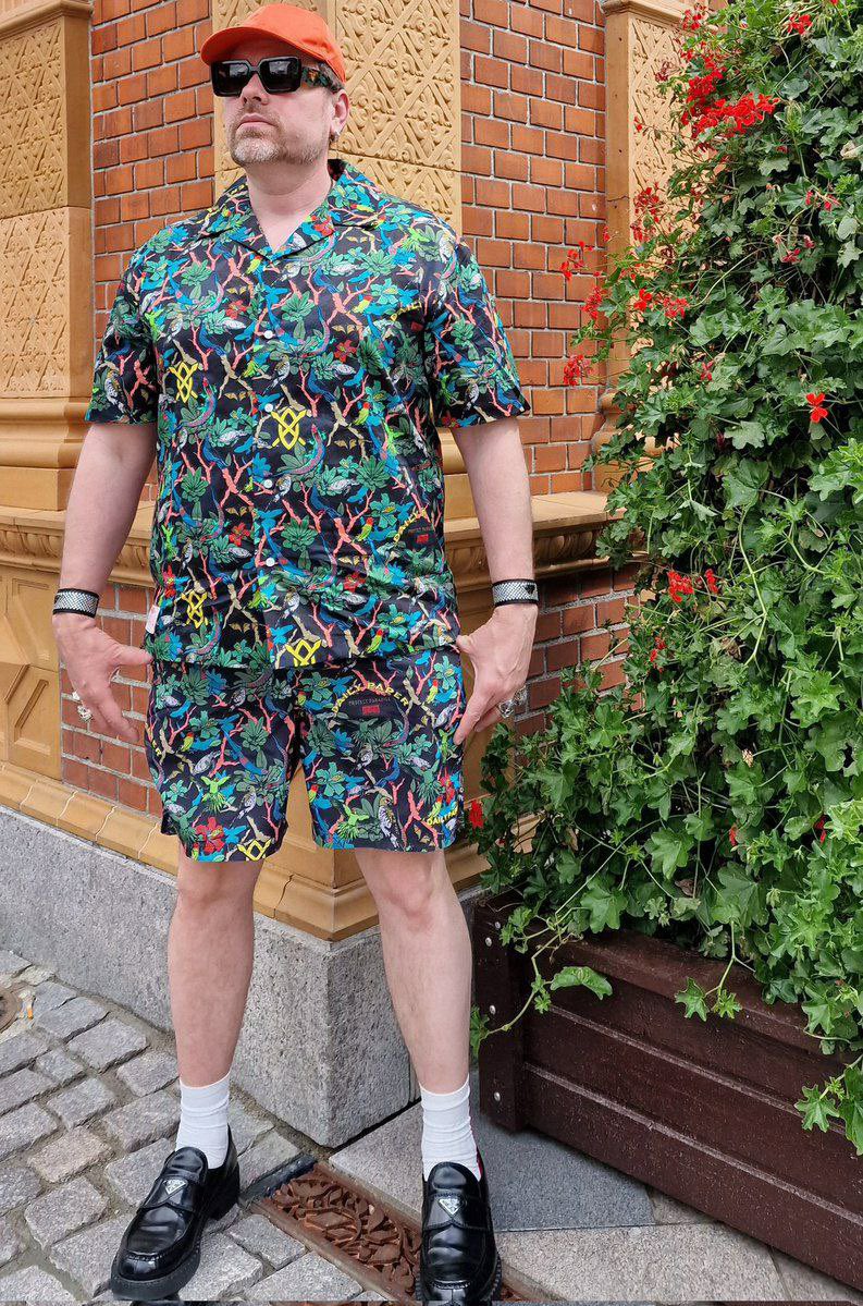 LilMoonLambo's tweet photo. we deserve a bear market for all the fashion crimes crypto millionaires committed https://t.co/IByT0CrKu1