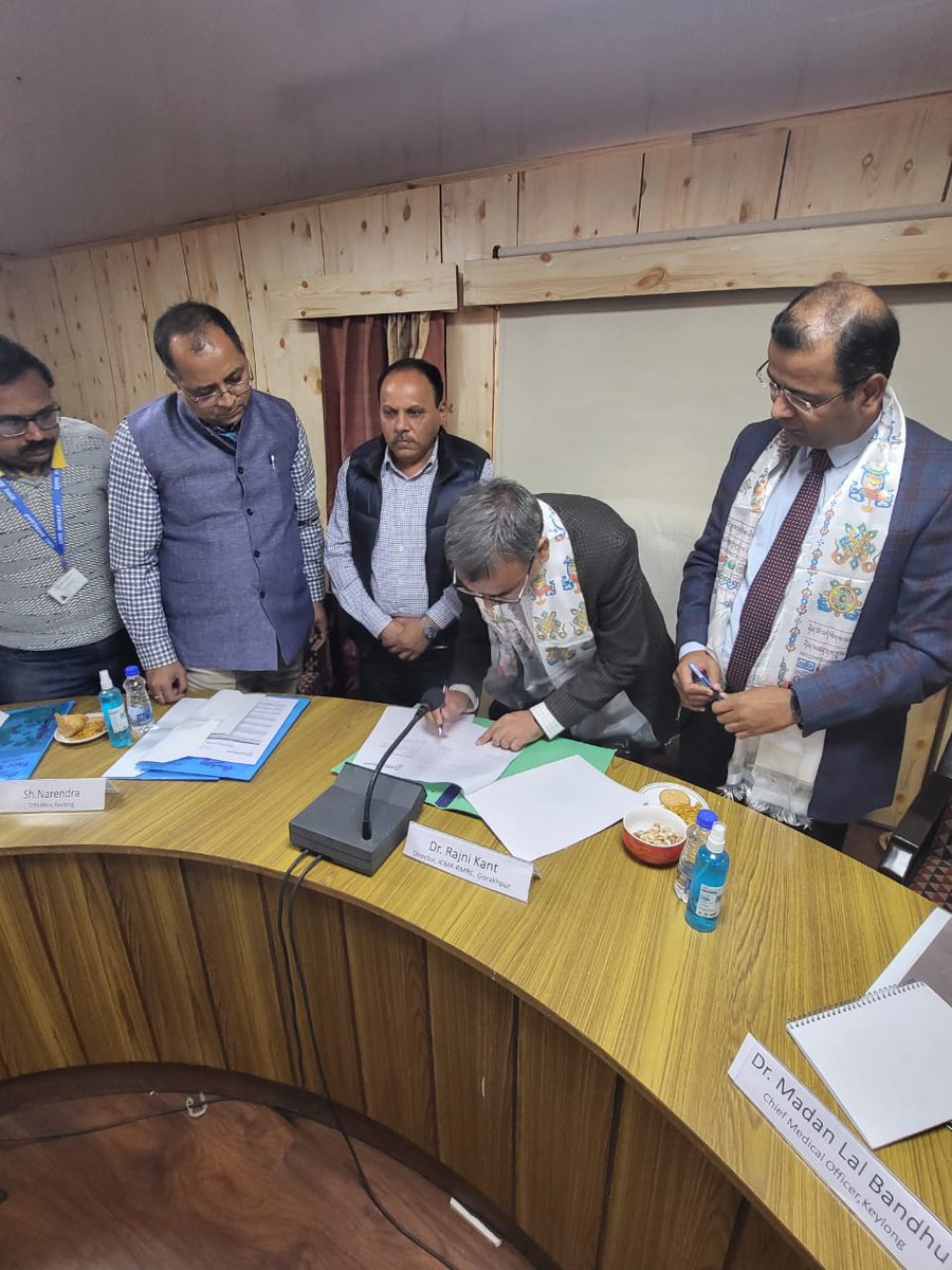 IKeylong's tweet photo. A Stake holders’/Expert Committee meeting was held in Hybrid mode(Virtual and in person)  at Deputy Commissioner Office, Keylong (HP) on 14th June 2022 forenoon. https://t.co/FtFLGGOdgV