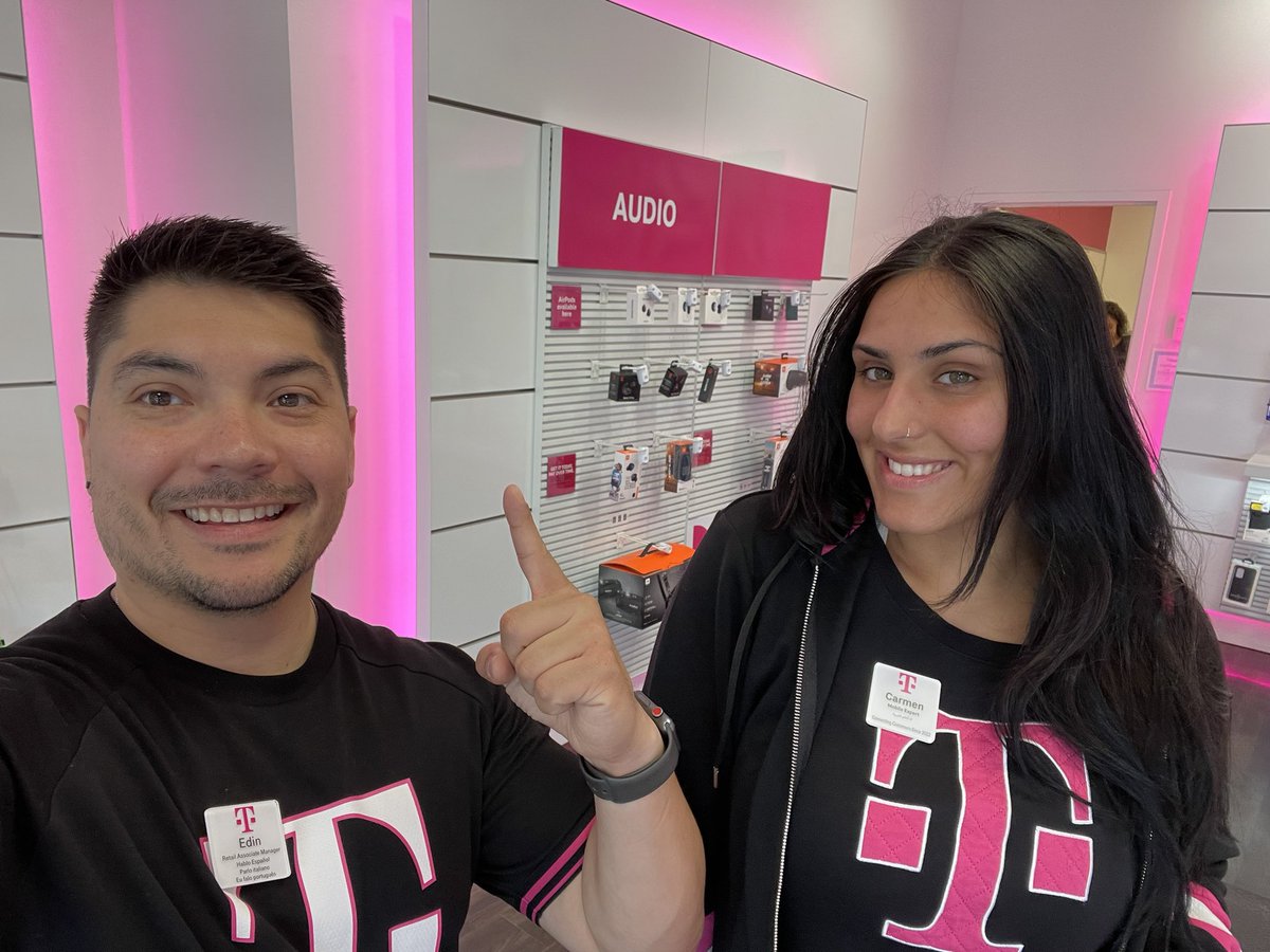 EdinDemirov1's tweet image. I want to thank the #OldO team for allowing me the opportunity to lead them as their interim RSM for the month of May! We finished top 20% in the nation at #522! Thank you AngieG, Giuseppe, Brett, Rema, CarmenZ, EddieM! &amp;amp; @Crespo2J #LetsGo! @DaniA23X @AngelGomez143 @domjrcoleman