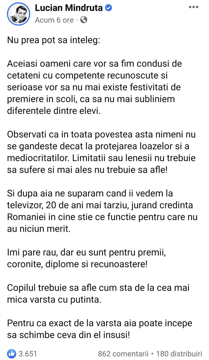puttycat's tweet photo. Am fost prima din clasă aproape mereu, până la sfârșitul liceului+olimpică la engleză. La ce m-a ajutat? Să-mi dau seama, prea târziu, că mi-am pierdut timpul încercând să fiu bună la toate. Eu n-aș vrea să am copil premiant, școala din Ro nu te pregătește cu nimic pt viață/ job https://t.co/ZNCSmZKPUz