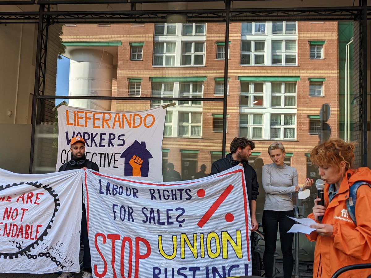 "We still use our own phone, our own data, our own bikes."

Delivery workers face many costs out of pocket, leaving them with little income to survive

<a href="/LWC_Berlin/">LWC BERLIN</a> <a href="/LandoCollective/">Lieferando Workers Collective</a> <a href="/GetirWorkers/">Getir Workers Collective</a>