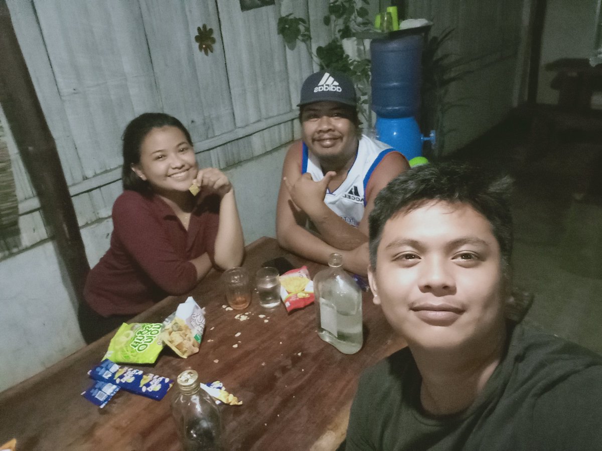 inutan_kieth's tweet photo. Heart to heart talk 💗 #mack2 https://t.co/VFiOtHrL8N