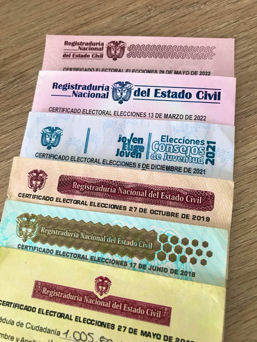 kellysaray_'s tweet image. Ejerciendo mi derecho al voto desde el 2018, este domingo vamos por un voto más, no bajemos la guardia, nuestra cita es en las Urnas #ElCambioEsImparable 💛💙❤️💚💜 #PetroPresidente #ElPoderDelVoto