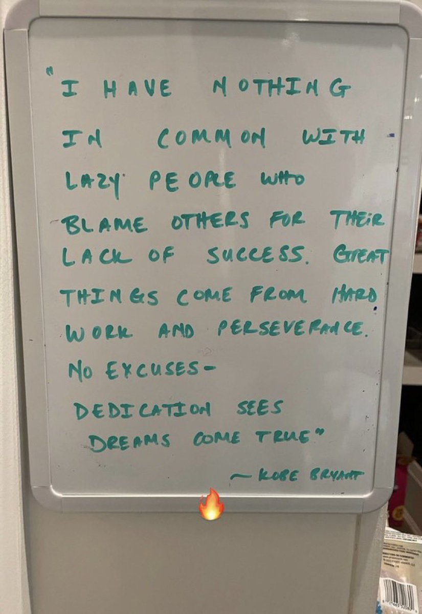 FVOli-cWUAc5Uud?format=jpg&name=medium