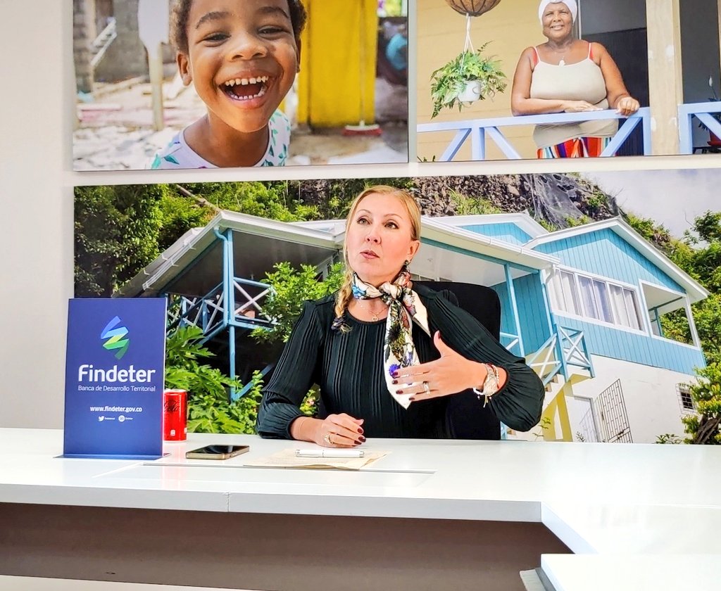 Findeter's tweet photo. "No concebimos un proyecto en @Findeter sin las #fiducias porque aportan seguridad y tranquilidad en la administración de los recursos, ya que los pagos se realizan conforme avanzan las obras", @SgomezSandra https://t.co/dZQVsIieZP