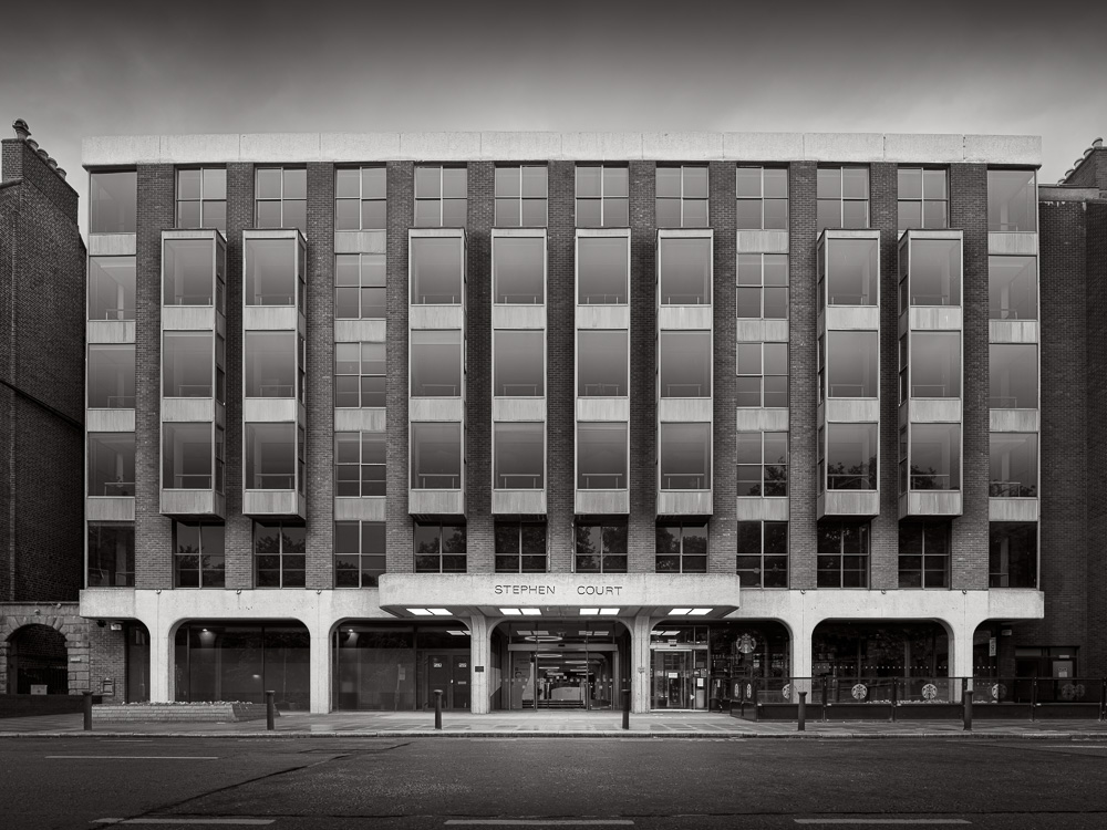 picturesby_JOE's tweet photo. OMG! Application to demolish #andydevane's Stephen Court. This is one of the case study buildings in Vol. 2 of #morethanconcreteblocks. Surely all of these should be listed or pending listing on the RPS? #disappearingdublin. Observations deadline 27 June.
https://t.co/NrPxTU3yon https://t.co/K6BIWPYnir