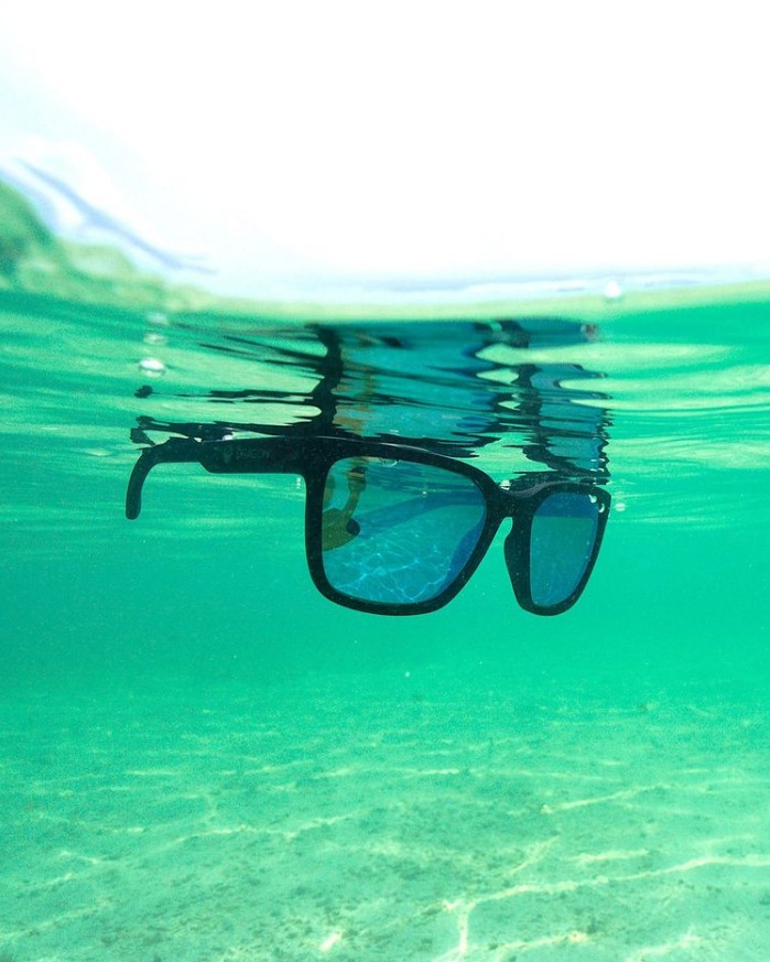 MarchonEyewear's tweet photo. #Repost from @dragonalliance
Glasses that sink? No thanks. Our H2O Floatable collection has you covered. 😎 (Style Burgee LL H20 Polar) #DragonEyewear #TheyFloat https://t.co/4M6kWJiFgX