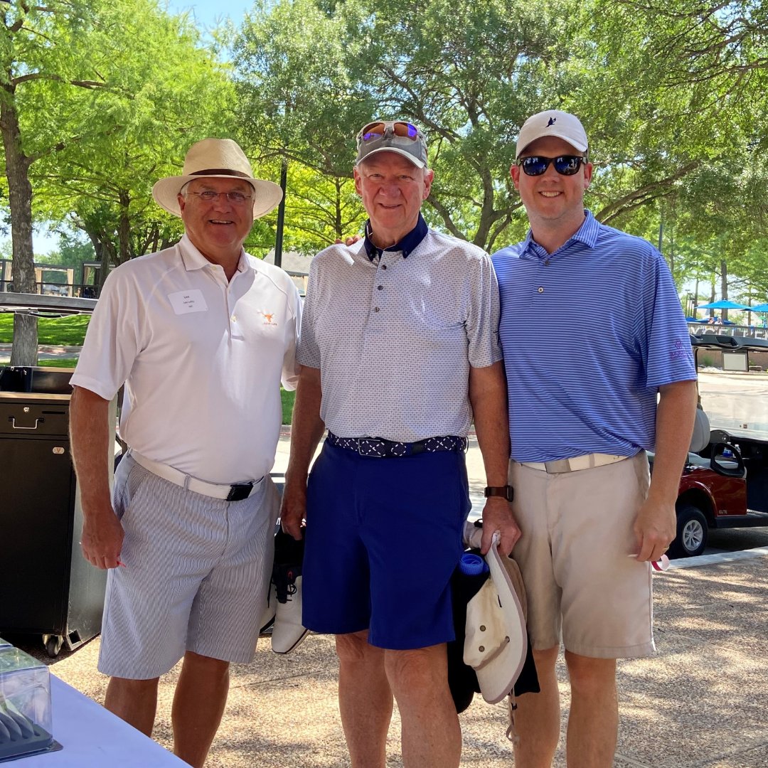 iiatexas's tweet photo. Yesterday, IIAT's Chief Legislative Officer, Lee Loftis, attended the IIAD Dallas event. He had a great time catching up with members like Gaylon Brown and his son Drew Brown with TexCap Insurance. Next up, San Antonio! June 22-24th #INSURCON https://t.co/KJldMzLeap