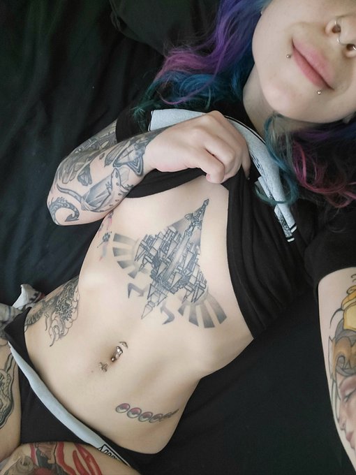 hewo, one like/rt = one tummy kiss :3 https://t.co/FZA2DAaQN0