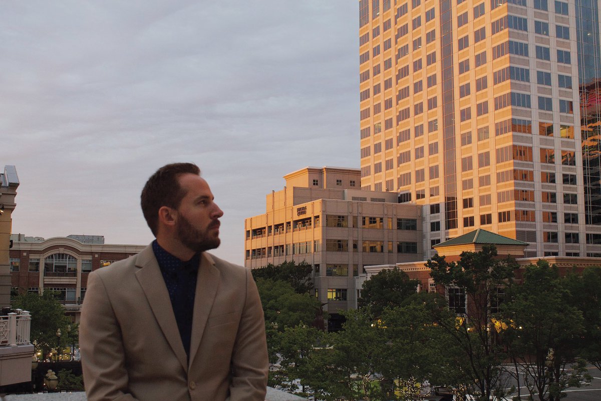 NayNayMusic's tweet image. Everyone who shares my new song On My Job (feat. @DizzyWright) when it drops on Friday will get early access to my follow-up single 👀

📸 @studiochuy 
#NayNay #DizzyWright #OnMyJob #StillMovin #Suit #SuitandTie #Dapper #DapperDon #HipHop #Rap #VirginiaBeach #VA #757Collective