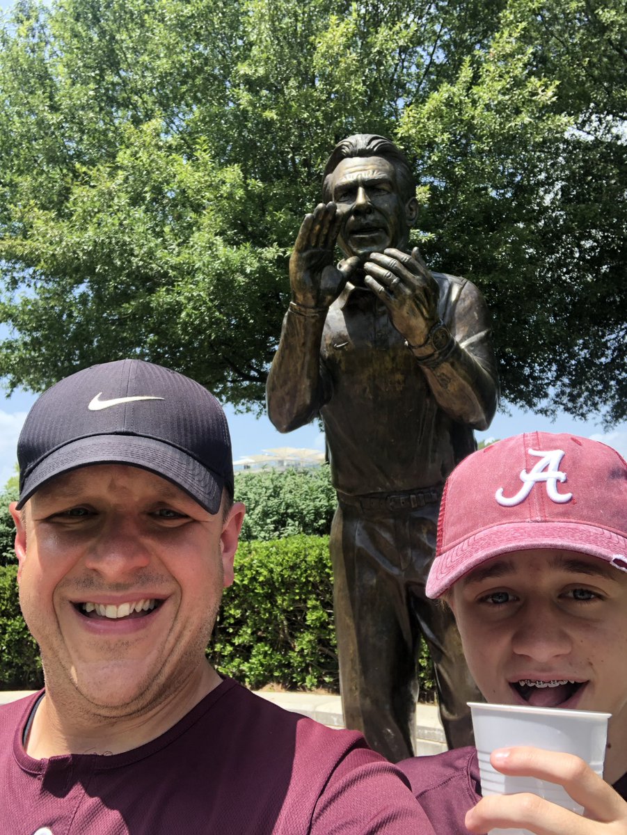 Thompson7Jeremy's tweet photo. Hit some more spots on campus today! @ramajamasAL was fun and good food! We got our Bama stuff, now on to the next adventure! https://t.co/ugvpYjvzWK