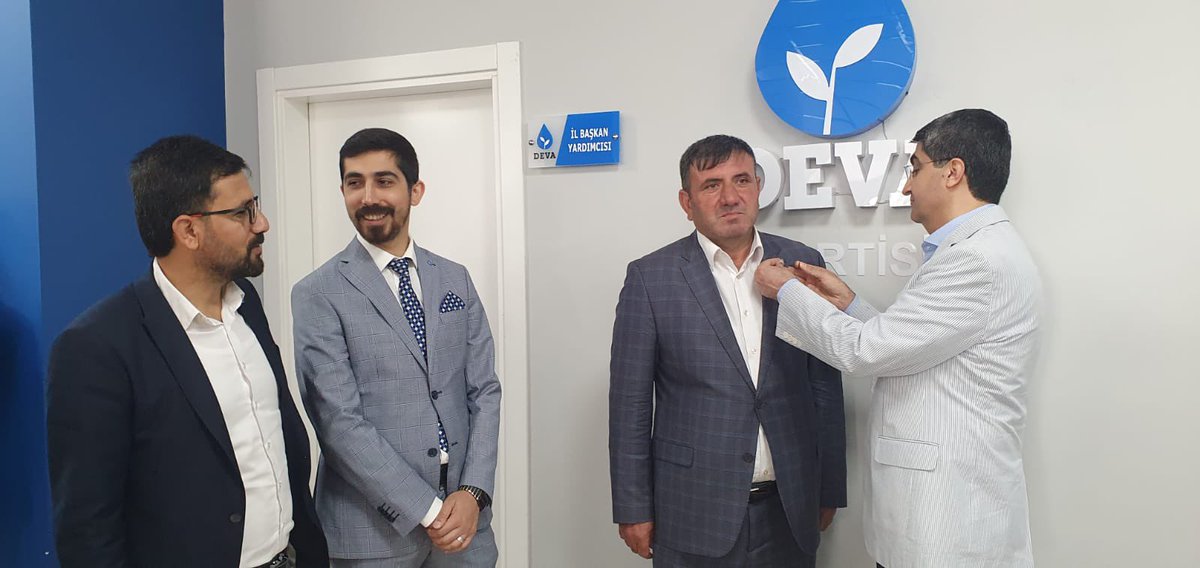 baz_sirin's tweet photo. Kozluk İlçemizin Bekirhan DEVA Partisi Belde Başkanlığına Sayın Mehmet KASAL atanmıştır.

Belde Başkanımız Sayın KASAL'a çıktığı bu gönül yolunda başarılar diler, Bekirhan beldemize Kozluk'umuza ve Batman'ımıza hayırlı uğurlu olmasını diliyoruz. https://t.co/PUarD8cHCw