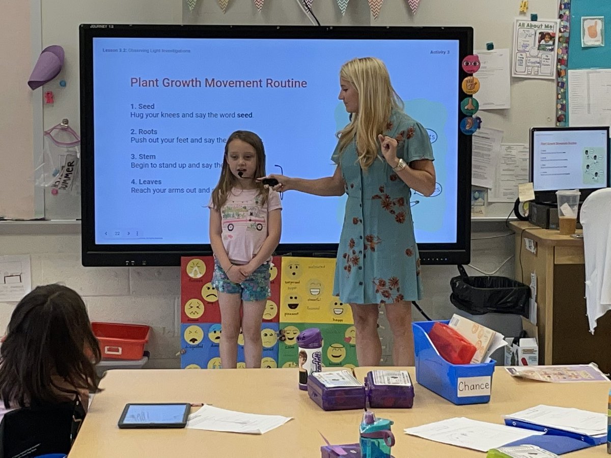 ObenTech's tweet image. Studying the needs of plants with Ms. Roselle! Studying radishes, garlic, and sunflowers with and without light @McelweeTami @OBENSchools