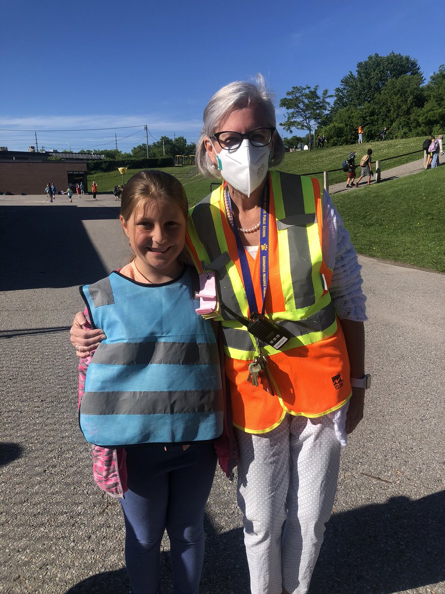 When Kendyl spends week after week helping Mrs. Sampson to get the Kindergarten students safely to their yard in the morning, she deserves to wear a vest too!  Thank you for all your help Kendyl. ❤️