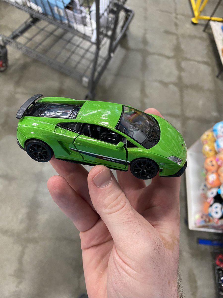 degenlifer's tweet photo. Got my Lambo ๐ $RDBX ๐ #redbox #redboxsqueeze #RDBX https://t.co/WV9y0RjLBd