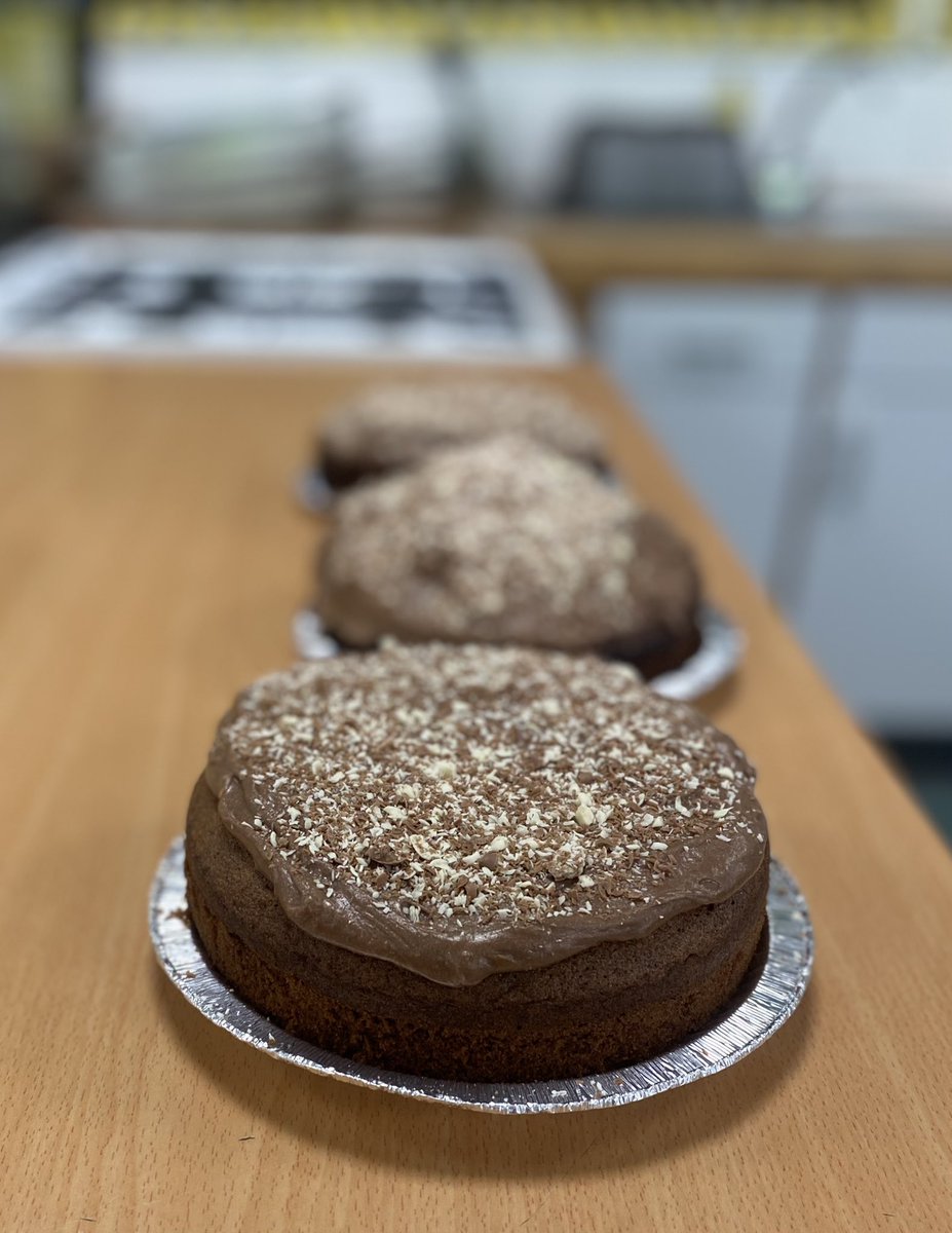 GHS_PEdept's tweet photo. A few action shots from our senior Sweet Treats Baking activity for #GHSWellbeingWeek
A lot of fun had by all and some delicious cakes baked! ππ€©π @GHSfalkirk https://t.co/n8ZvSvmmdM