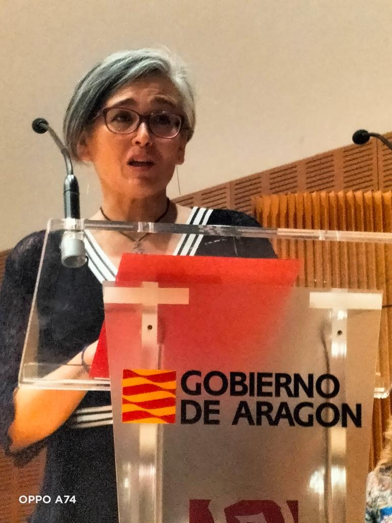 El <a href="/CSMAconser/">CSMA Conservatorio</a> acoge hoy el acto de despedida a los 293 docentes aragoneses que se jubilan al finalizar este curso escolar. 
La directora del Servicio Provincial de Educación, Isabel Arbués, se ha dirigido a los asistentes para reconocer su esfuerzo y dedicación.